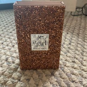 New used- Beauty Book